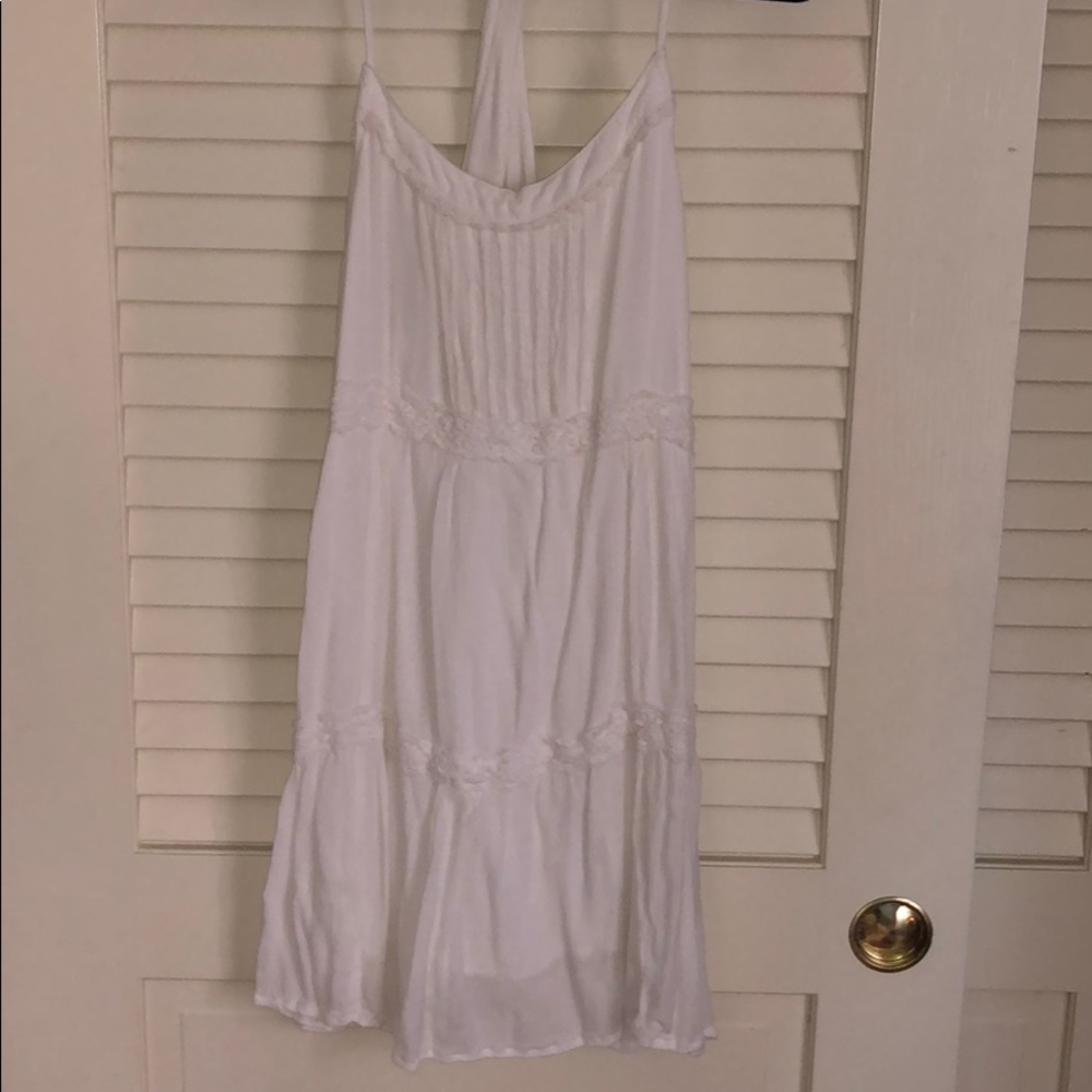 Detailed white dress
